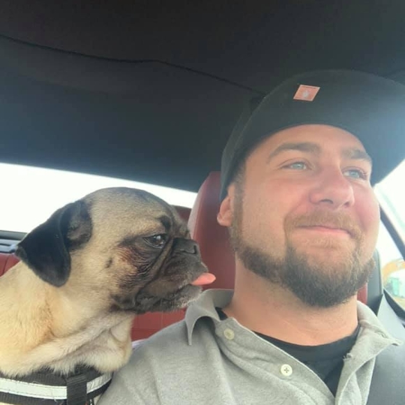 Profile Picture of Michael Mueller (@dollamic) on Poshmark
