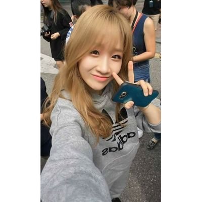 Profile Picture of Euna Kim (@eunakim1027) on Twitter