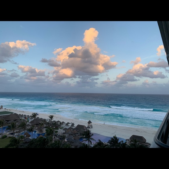 Taylor Hazlett - Poshmark Profile Picture of Taylor Hazlett (@taylor1198) on Poshmark