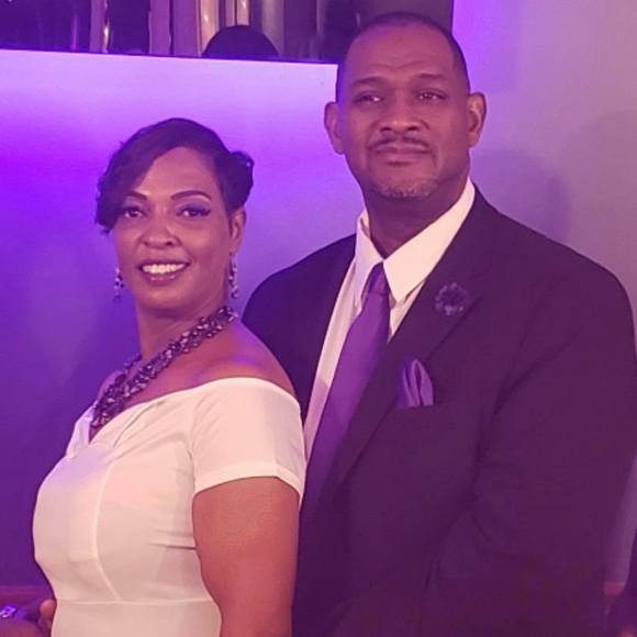 Profile Picture of Ronda Craigmiles (@ecraigmiles1970) on Poshmark