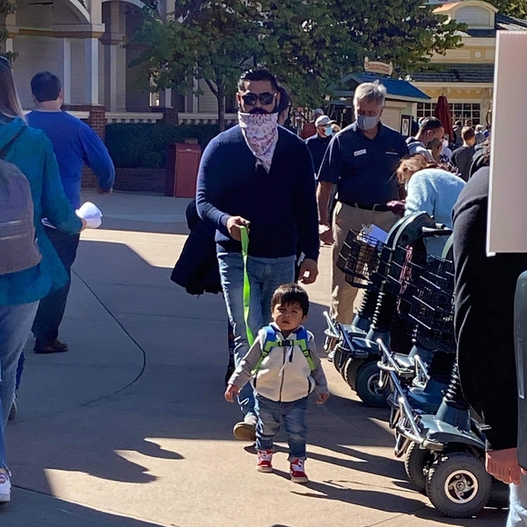 Profile Picture of Emilio C. ramos (@emilio1783) on Poshmark