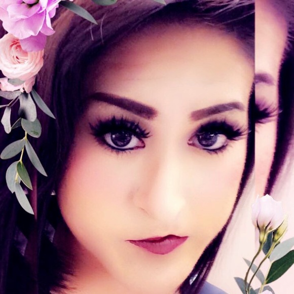 Profile Picture of Sarah Henscheid (@posh10009) on Poshmark