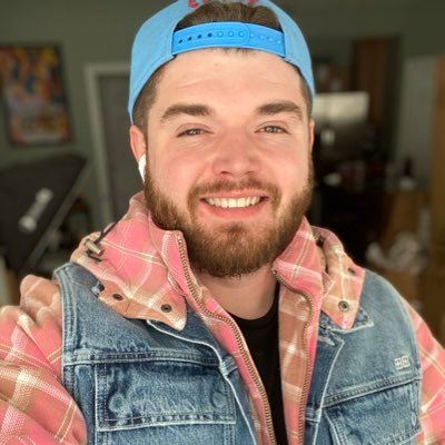 Profile Picture of Anthony (@BigJigglyPanda) on Twitter