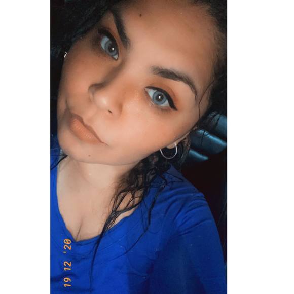 Profile Picture of Nancy Reyna (@nancyreyna25) on Poshmark