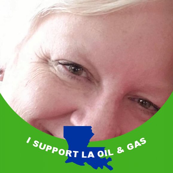 Profile Picture of Tina Wilkinson (@tinawilkin) on Poshmark