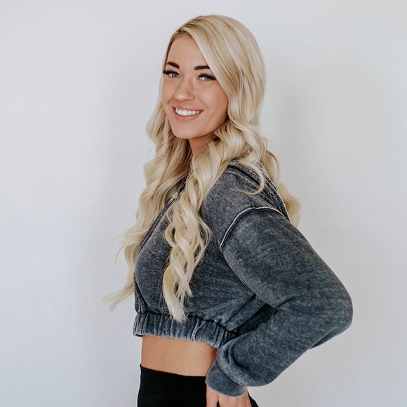 Profile Picture of Elaine Dezarn (@elainemay77) on Poshmark