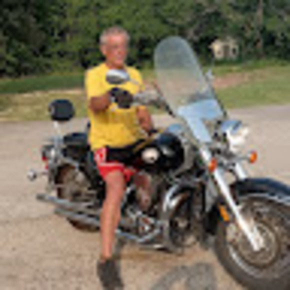 Profile Picture of James Milligan (@ioncewas) on Poshmark