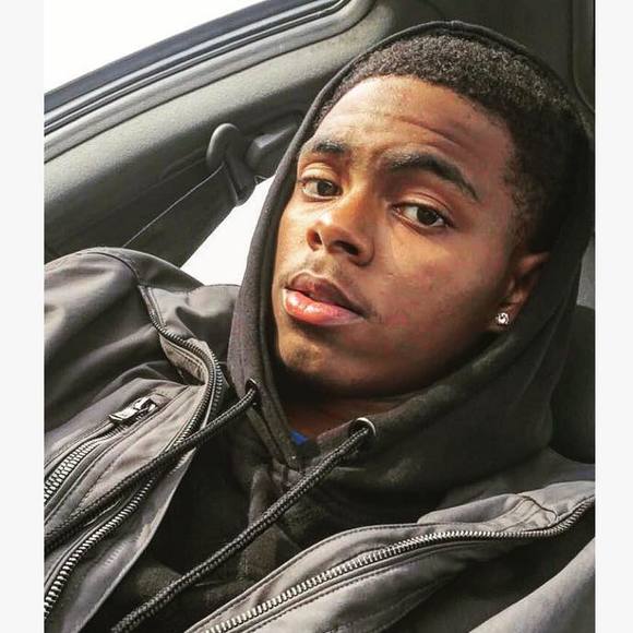 Profile Picture of Josh Gordon (@joshuag18) on Poshmark