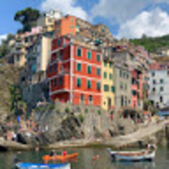 Profile Picture of Bianca Popa (@bpopa35) on Poshmark