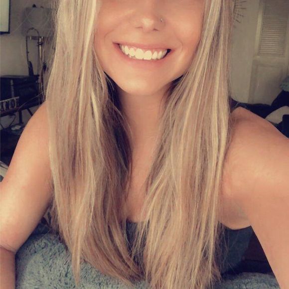 Profile Picture of Rachel Maines (@rachel_maines) on Poshmark