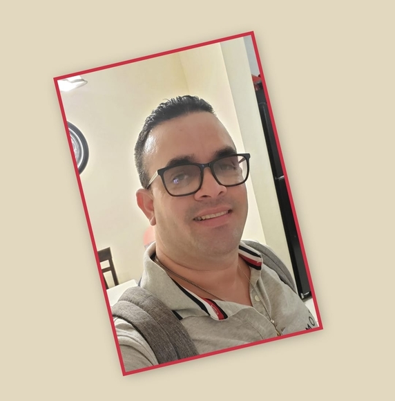 Profile Picture of Hector Luis (@hector1389) on Poshmark