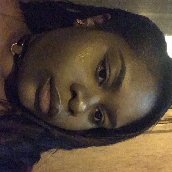 Profile Picture of Alexcia Davis (@lexcii_97) on Poshmark