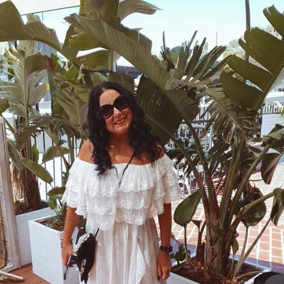 Profile Picture of Lorena Mitchell (@lorenamitch) on Poshmark