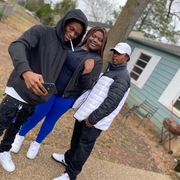 Profile Picture of Michael Snowden (@michaelsnowden) on Poshmark