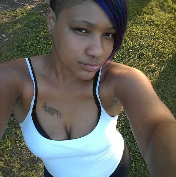 Profile Picture of Shi Alibi (@shi_alibi) on Poshmark