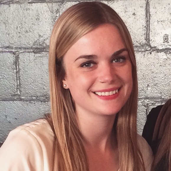 Profile Picture of Emily Grafsgaard (@eeh1126) on Poshmark