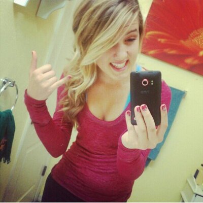 Profile Picture of Jazmyn  Rae Smith (@JazmynRae) on Twitter