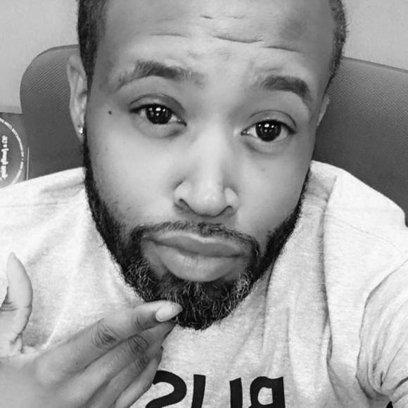 Profile Picture of Gary Joyner (@gjoyner83) on Poshmark