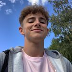 Profile Picture of Tobie Smith (@tobiesmith_) on Instagram