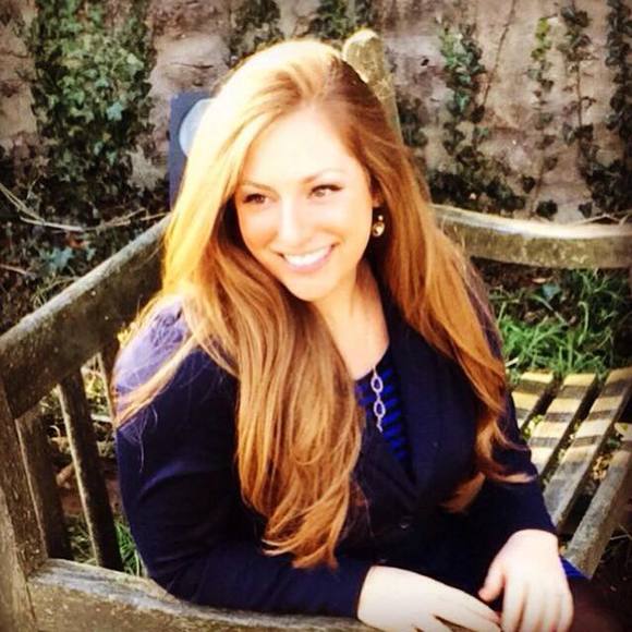 Profile Picture of Alyssa Frank walters (@blush_bliss) on Poshmark