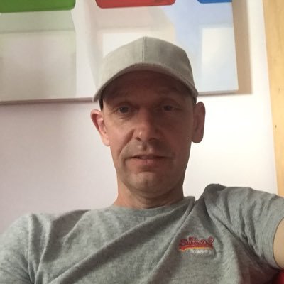 Profile Picture of Neil Crump (@NeilCrump4) on Twitter