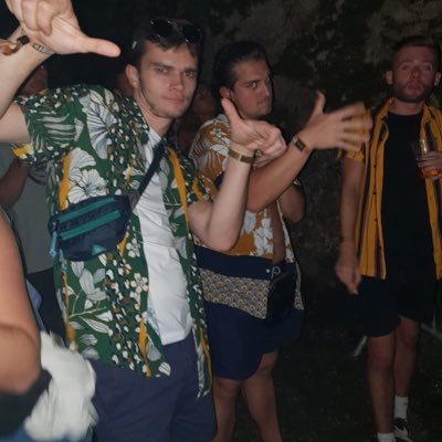 Profile Picture of George (@GeorgeMalone10) on Twitter