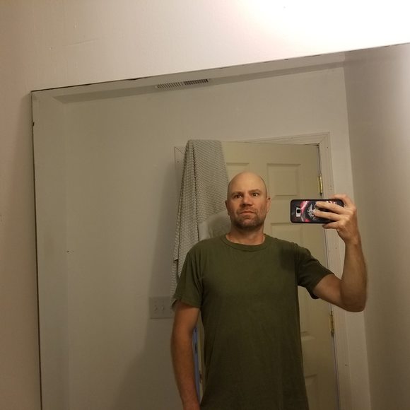 Profile Picture of Kevin Wiles (@skyramaenga) on Poshmark