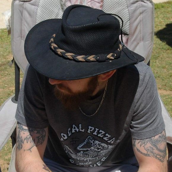 Profile Picture of Jon Preston (@jonpreston) on Poshmark