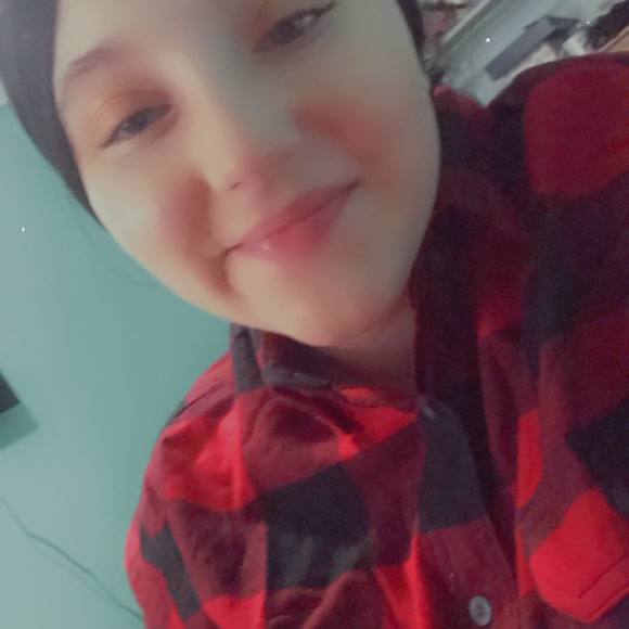 Profile Picture of Alyssa Dannheimer (@adannheimer) on Poshmark