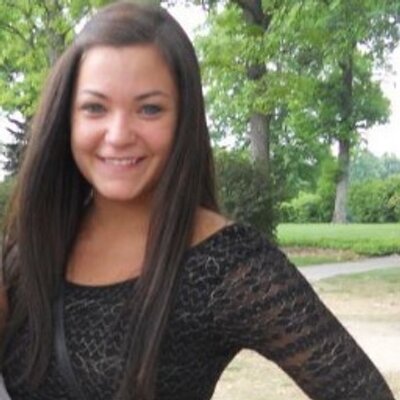 Profile Picture of Alexandra Maxwell (@AlexMaxwellAd) on Twitter