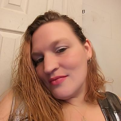 Profile Picture of April Dawn Lear (@learapril) on Twitter