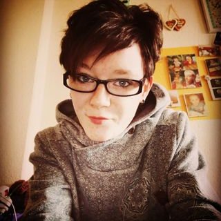 Profile Picture of Julia Gimbel (@JuliaGimbel) on Twitter