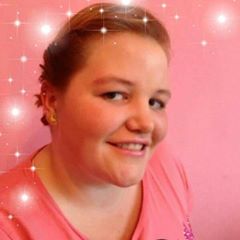 Profile Picture of Julia Bloch (@julia040690) on Tiktok