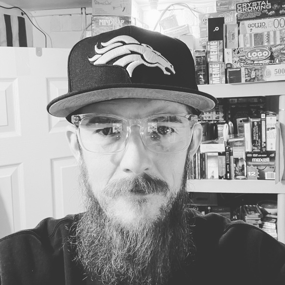 Profile Picture of Kyle Boldra (@jeepguy87) on Poshmark