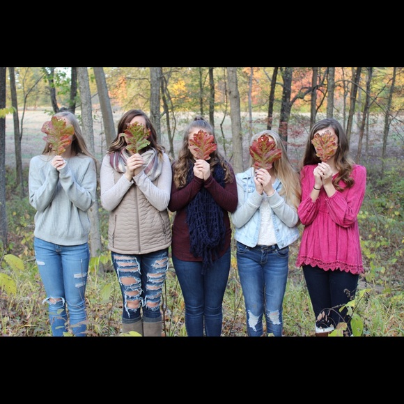 Profile Picture of Haley Kliethermes (@haley_2k) on Poshmark