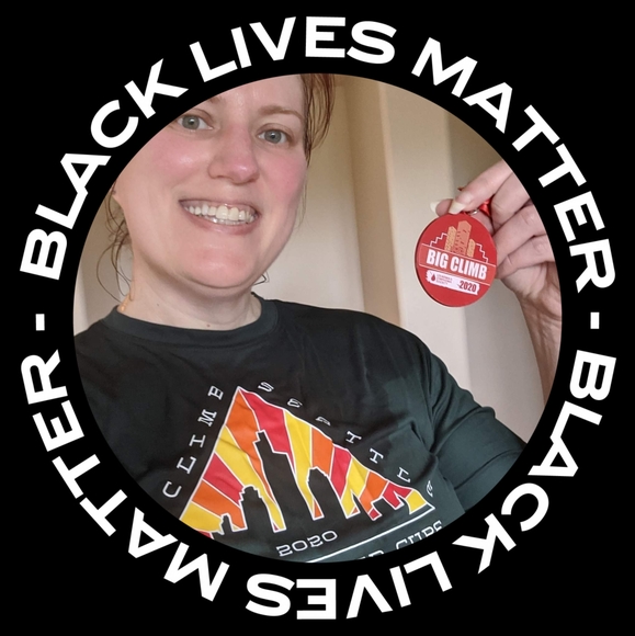 Profile Picture of Jennifer Cearley (@mizzsmartypants) on Poshmark