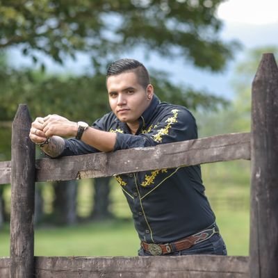Profile Picture of Tony Duque (@TonyDuque8) on Twitter