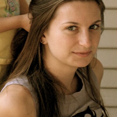 Profile Picture of Mari Richards (@AmbushedDancer) on Twitter
