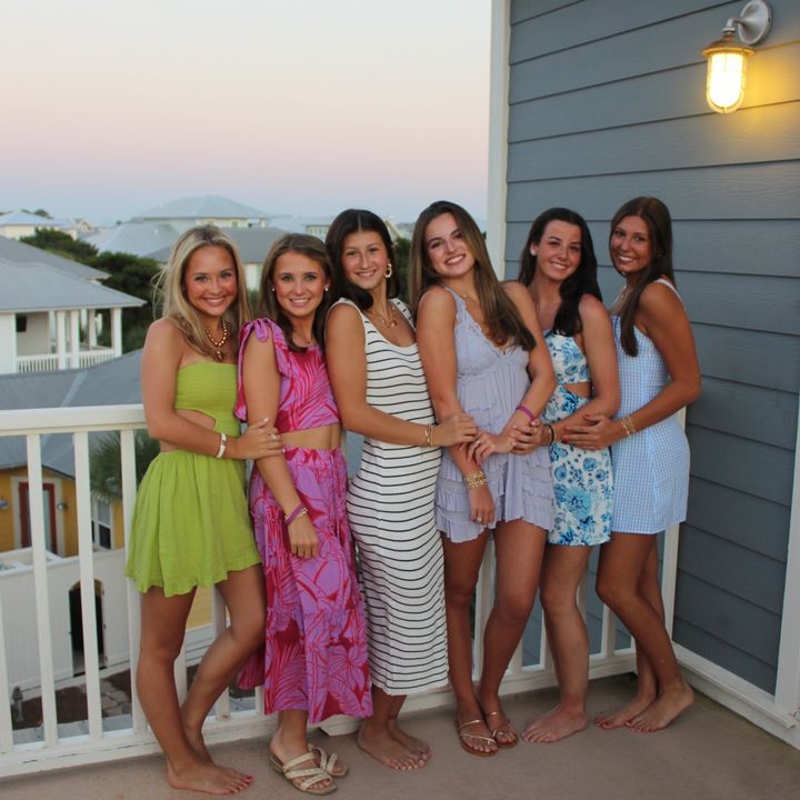 Profile Picture of meredith B (@meredith.bochnak) on Tiktok