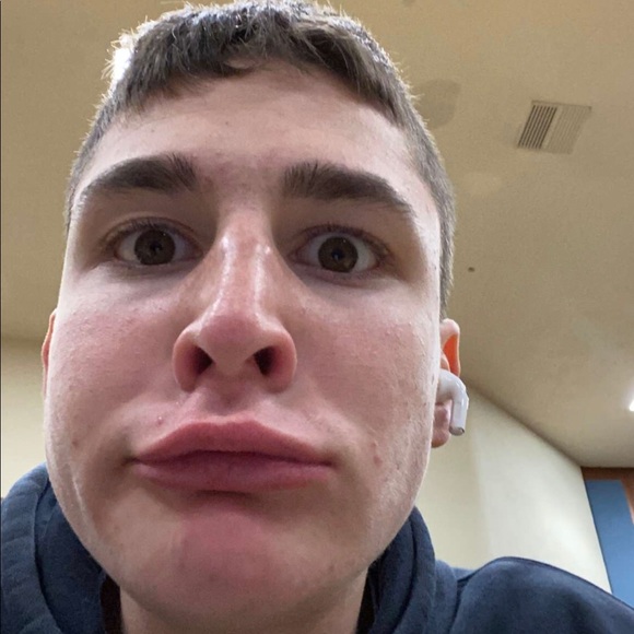 Slavik Comino - Poshmark Profile Picture of Slavik Comino (@slavdog) on Poshmark