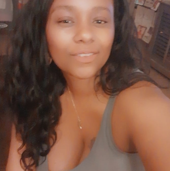 Profile Picture of Marquia Tench (@marquia_tench) on Poshmark