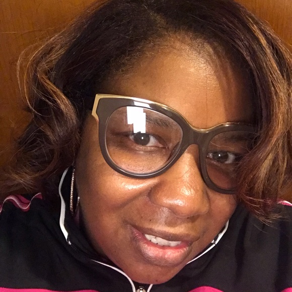 Profile Picture of Brunetta Brassel (@bbrassel) on Poshmark