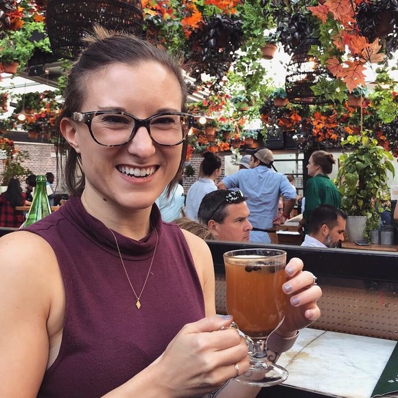 Profile Picture of Gabrielle Galto (@yogishopper) on Poshmark