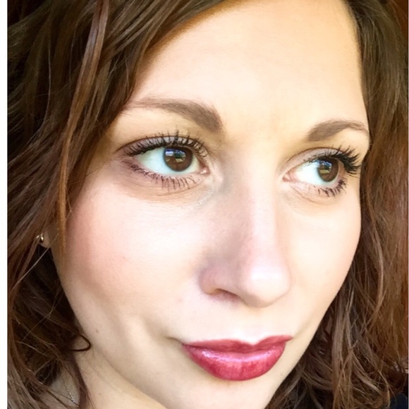 Profile Picture of Shelly Walls (@shellyamber0207) on Poshmark