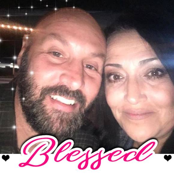 Profile Picture of Cynthia Reyes-keyes (@cynthiareyes396) on Poshmark