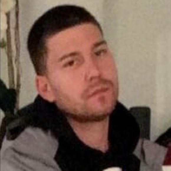 Profile Picture of Seth Fuller (@seth_fuller) on Poshmark