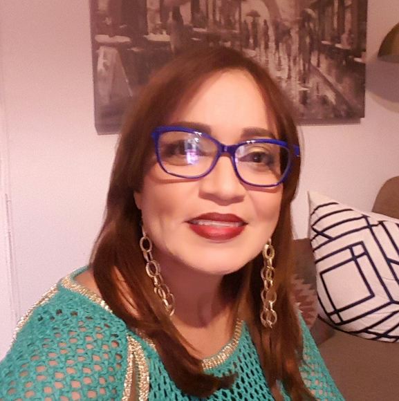 Profile Picture of Arisleyda Coiscou (@arisleydac) on Poshmark