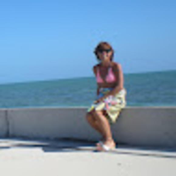 Profile Picture of Jo-anna Mitrano (@joro2727) on Poshmark
