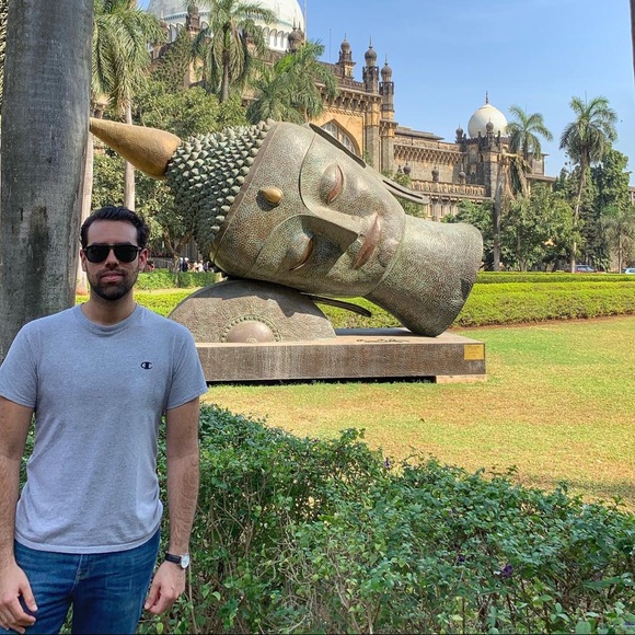 Profile Picture of Alejandro Calzada (@calzada28) on Poshmark