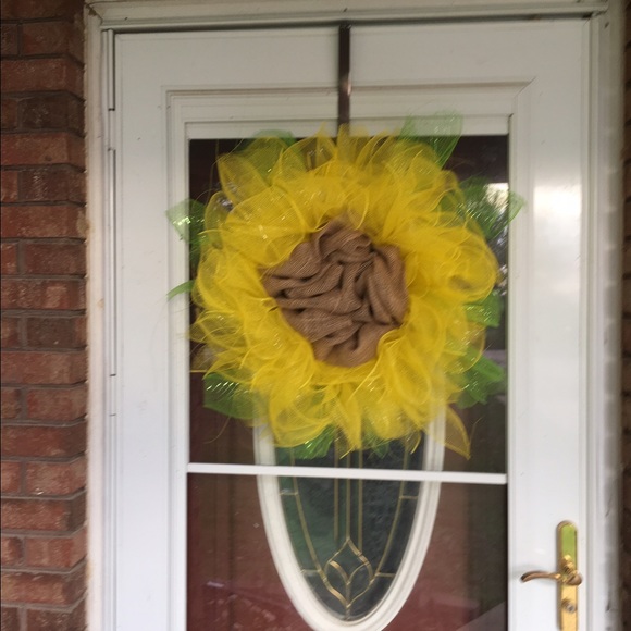 Profile Picture of Pamela Lyerla (@plyerla) on Poshmark